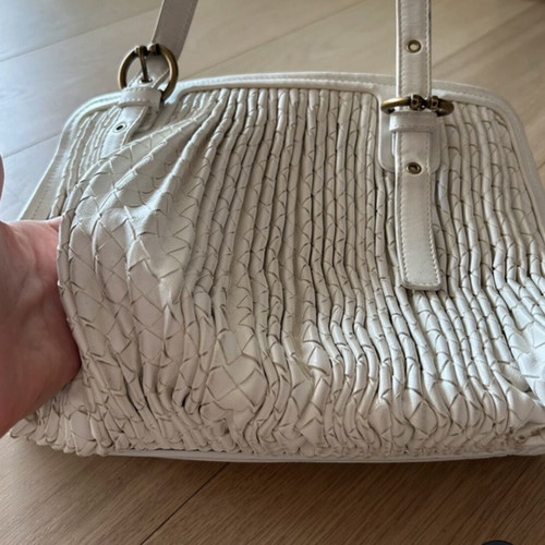 Bottega Veneta white leather shoulder bag used