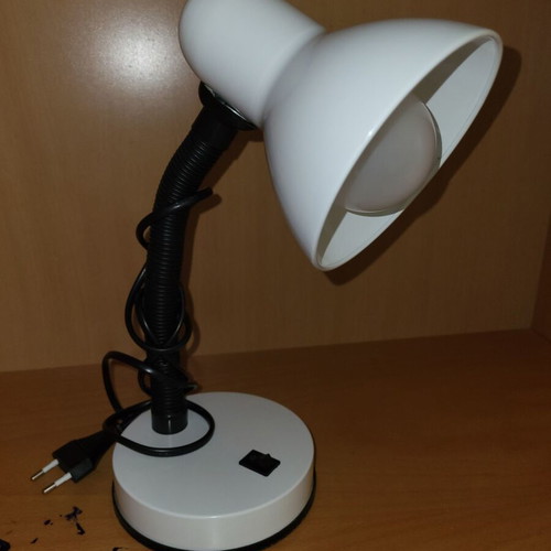 Desk lamp used white with flexible arm E27 MAX40W