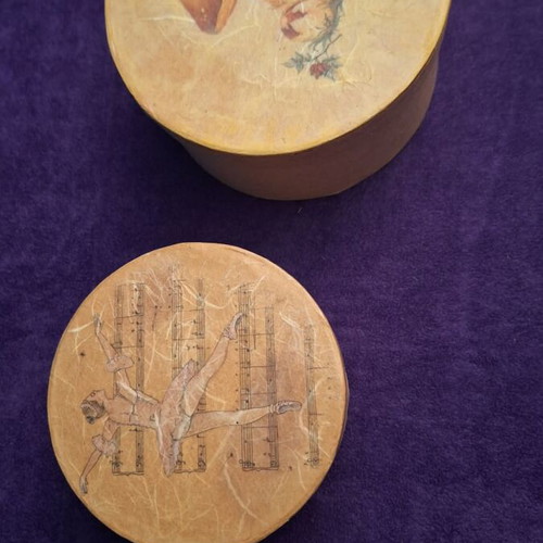 Round paper boxes with decoupage decoration new