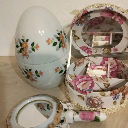Jewelry box set 3 pieces like new, multicolored