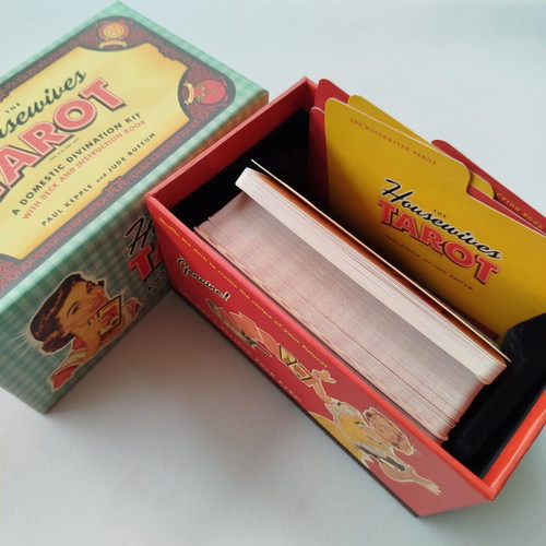 The Housewives Tarot card set like new, vintage 50s style
