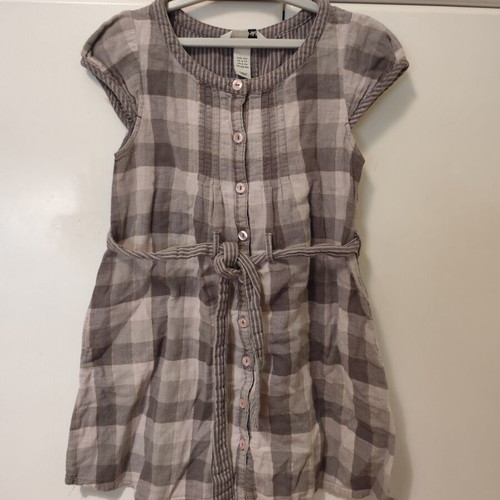 H&M dress for 6-7 years like new