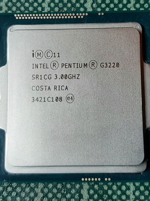 Intel Pentium G3220 processor like new, socket LGA1150, 2-core