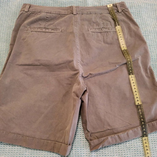 M&S women's chino shorts size 12 Eur40 like new, khaki