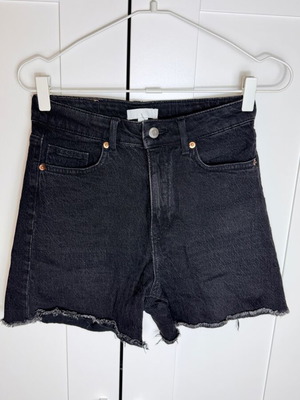 Black cotton 100% cotton H&M high waist denim shorts like new, size 36