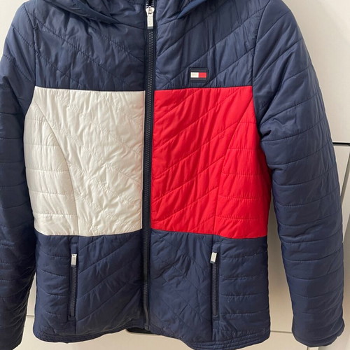 Tommy Hilfiger women’s puffer jacket used, size medium, colorblock design