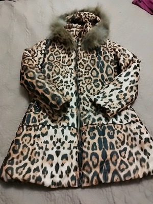 Leopard print jacket new, winter with faux fur, size M