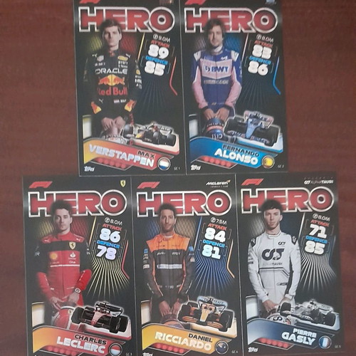 Topps Turbo Attax 2022 album with full card set and limited edition