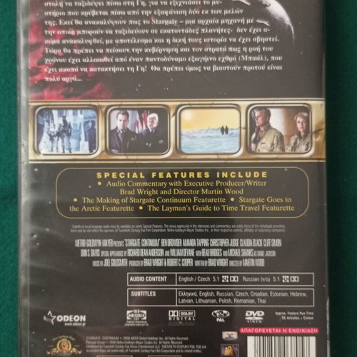 Stargate Continuum DVD like new, sci-fi adventure with subtitles