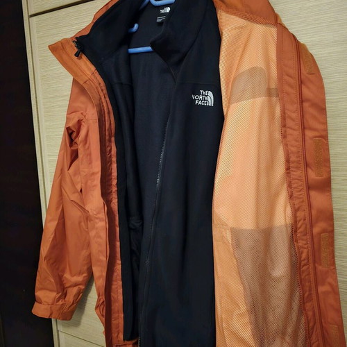 The North Face Triclimate Jacket Small like new, black and orange