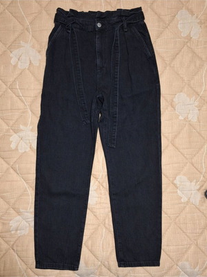 Mango balloon fit jeans like new, size S, black