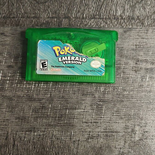 Pokémon Emerald Game Boy Advance original USA version