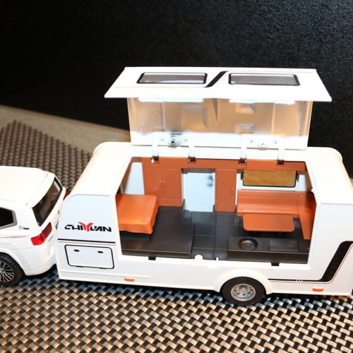 Metal Toy Car Toyota Land Cruiser with Caravan 300 new, white with light and sound