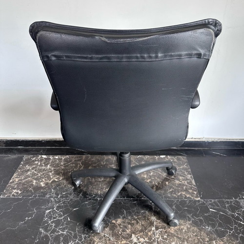 Office executive chair used, PU leather, ergonomic design