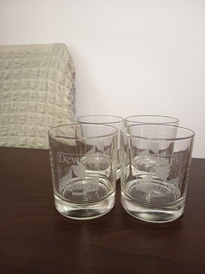 Dewar's Scotch glasses set of 4 like new