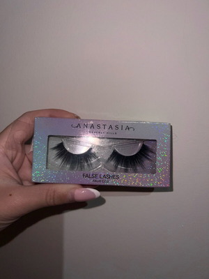 Anastasia Beverly Hills False Lashies new