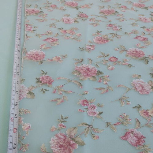 Organza Table Runner 128x48 like new