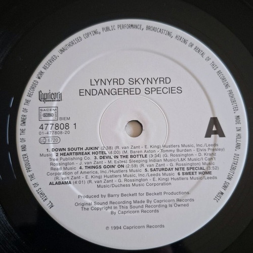 Lynyrd Skynyrd Endangered Species LP like new, rock