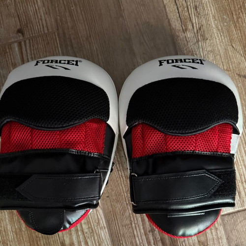 Lonsdale Wall Target with Force1 Focus Mitts and Speed Bag Base