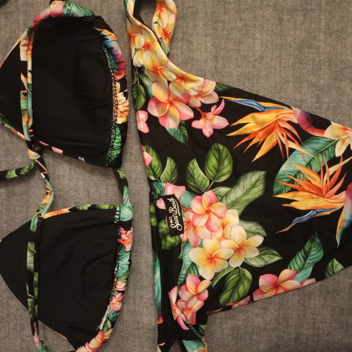 MC2 Printed Bikini like new, colorful, size S