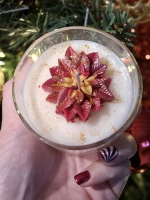 Christmas poinsettia candle new with melomakarono scent 120g