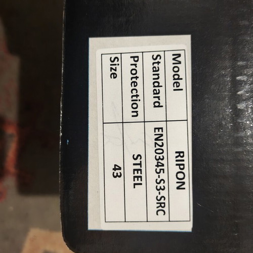 Work safety shoes new, size 43, black and gray