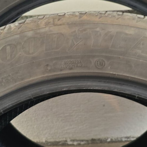 Goodyear Efficient Grip Performance 195/60/R18 H XL tires like new