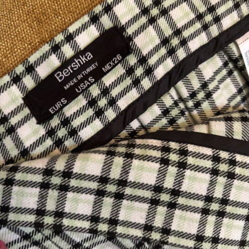 Plaid skirt like new, Bershka, size S, pistachio green