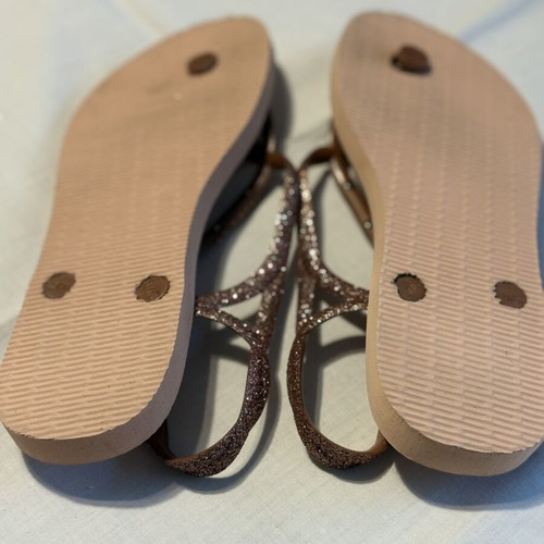 Havaianas sandals rose gold size 38 like new