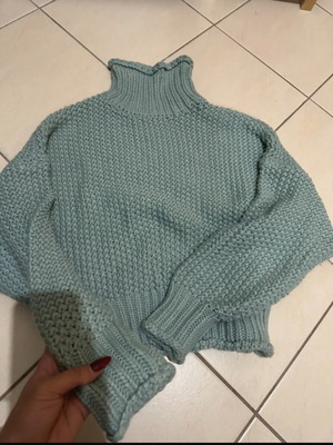 H&M knitted sweater used, thick, turquoise, size small