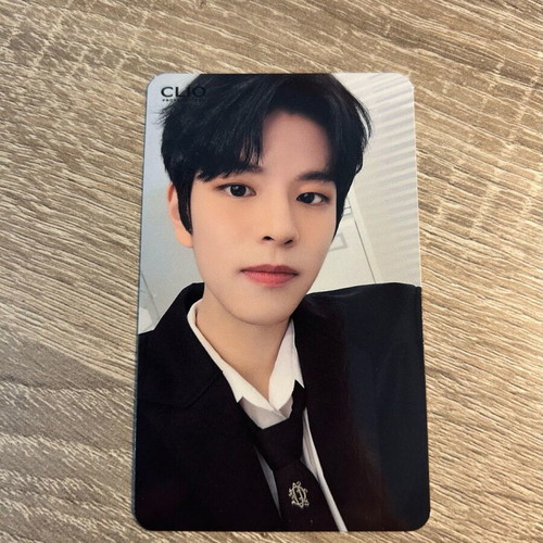 Stray Kids CLIO collaboration Seungmin double-sided in excellent condition