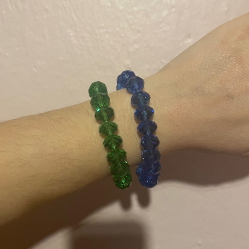 Bracelets set of 2 in blue and green with shiny beads