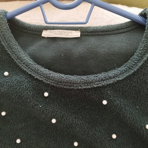 Zara velour blouse used with pearls size S green