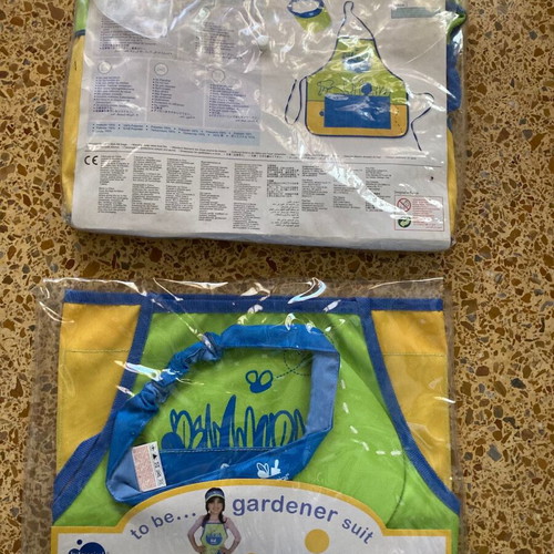 Imaginarium children's garden apron new