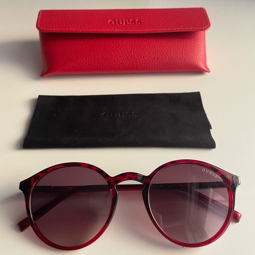 Guess sunglasses like new, red subtle tartarooga