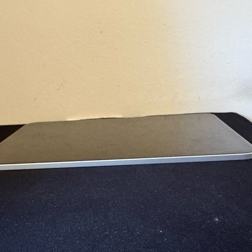 iPad Pro M4 11” 256GB like new with case and pencil