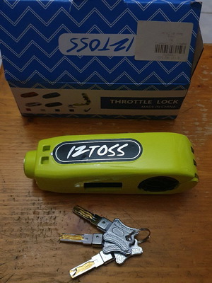 Throttle lock unused for motorcycle or scooter
