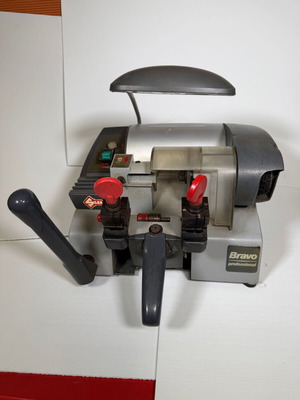 Silca Bravo Professional key cutting machine used