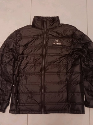 Arc'teryx puffer jacket black size L like new