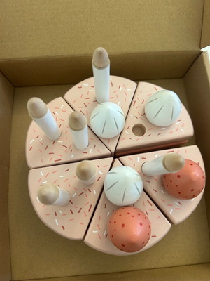 Wooden birthday cake Flexa like new