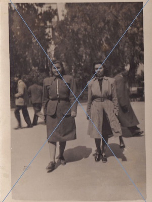 Φωτογραφία Πλατεία Συντάγματος Αθήνα 1948 μεταχειρισμένη 9x6.5cm με μικρο-φθορές
