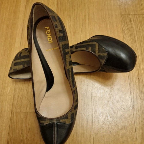 Fendi leather brown pumps used, size 39