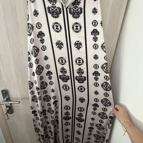 Satin summer dress like new, one size, black and beige