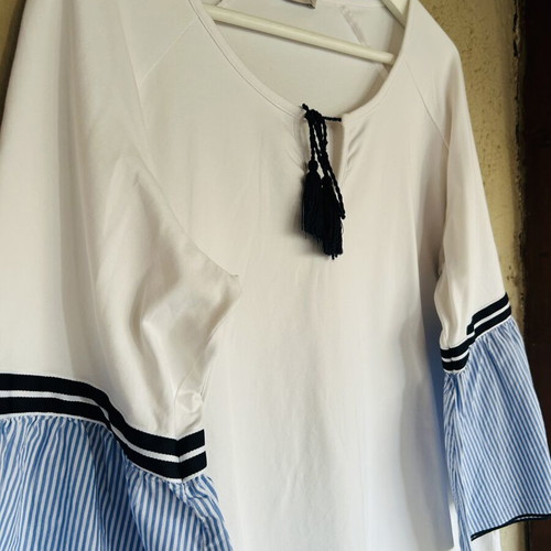Fiorella Rubino blouse like new, white and blue, medium to large