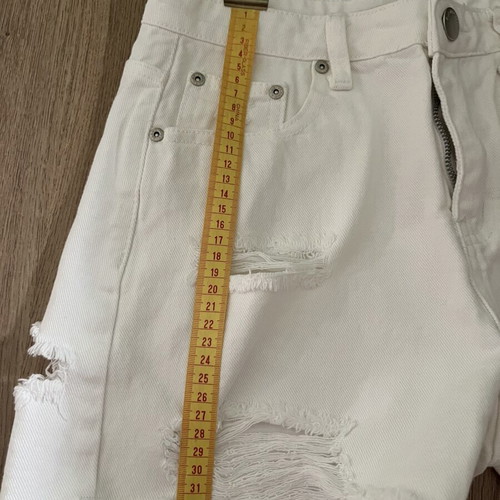 Glamorous shorts mid rise with rips like new