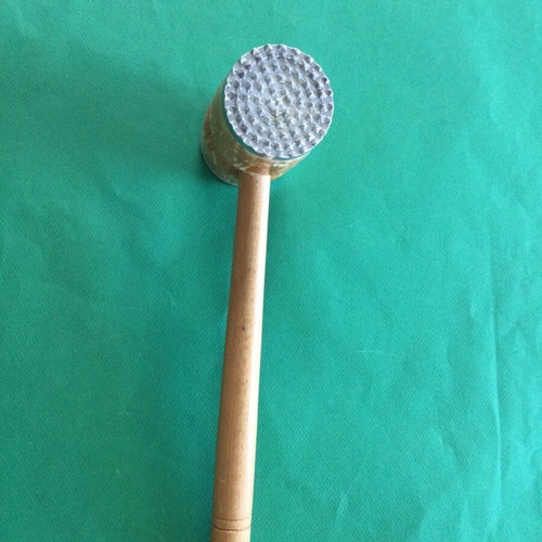 Kitchen meat tenderizer used with minimal wear