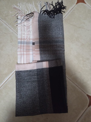 Scarf new 67/186cm