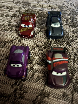 McQueen Mini Toy Cars like new