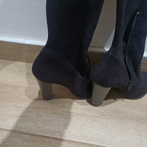 Women's black suede boots size 37 like new