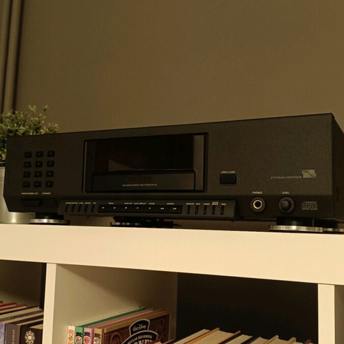 Philips 930 CD player like new